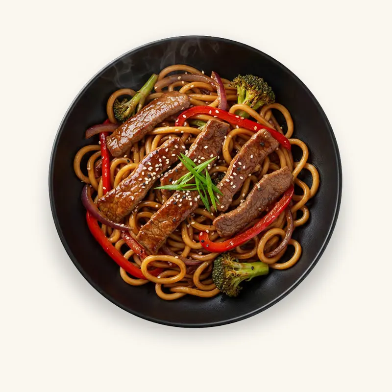 WOK БОУЛ З ТЕЛЯТИНОЮ ТА ОВОЧАМИ: готовий боул у тарілці